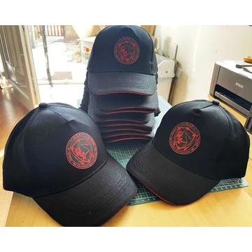 Mindenféle pólók, és pulóverek