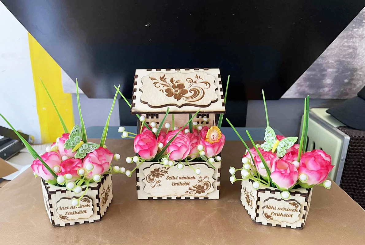 Gravírozott fadobozok