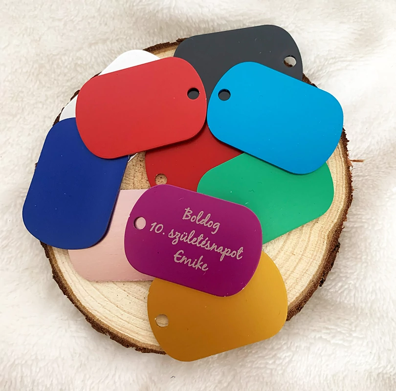 Gravírozott színes alu dögcédula